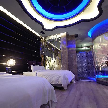 The Yorker Deluxe Motel Taoyuan Exterior foto
